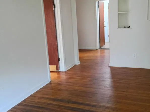 Perth Place Apts (2435), 2435 W Bancroft St APT 11, Toledo, OH 43607