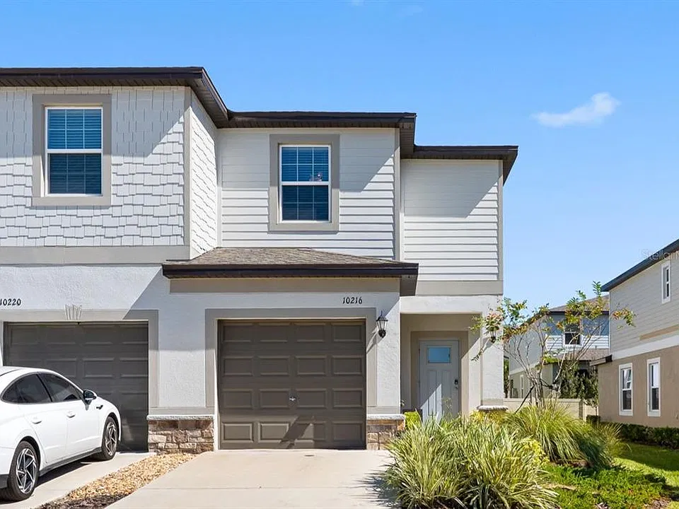 10216 Honey Hammock Way