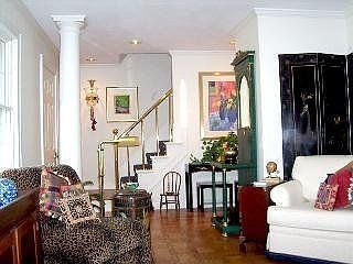 4th image of 624 Stacey Ln