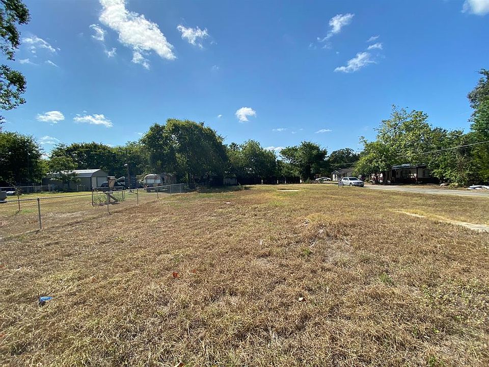 1st image of 604 E Guadalupe St