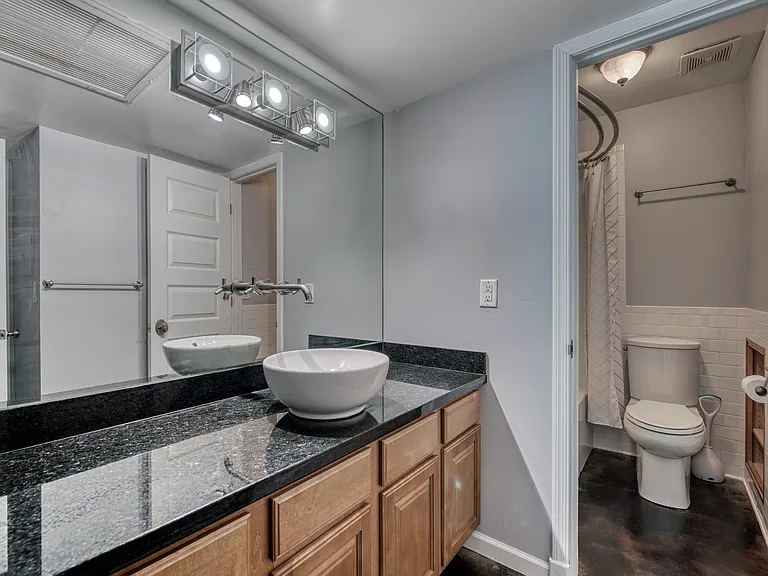 8055 E Thomas Rd #D109 — Photo 4