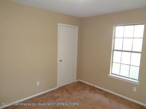 5th image of 6250 Shady Glen Cv