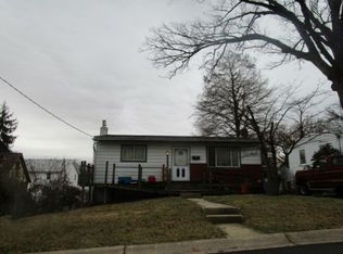 207 Woodland Rd, Rockville, MD 20850