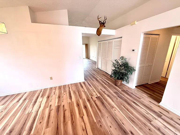7830 Becket St — Photo 8