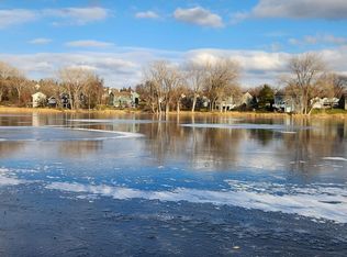 8760 Darnel Rd, Eden Prairie, MN 55344