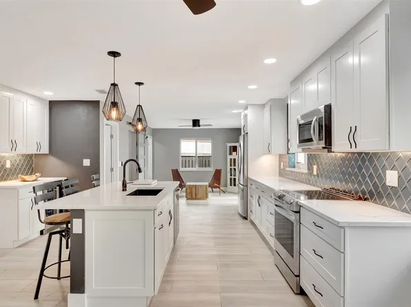 11500 NW 26th Street, Plantation, FL 33323