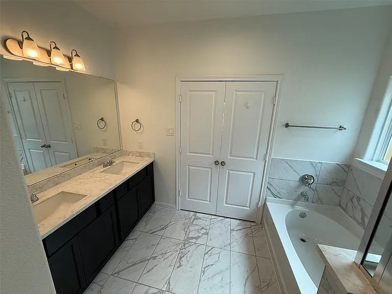 11707 Eclipse Dr — Photo 22