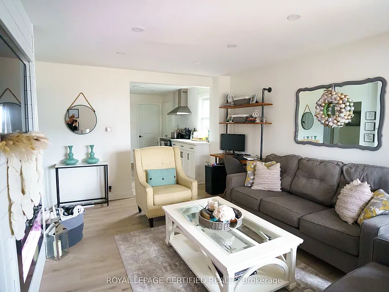 93 Grass Ave — Photo 9