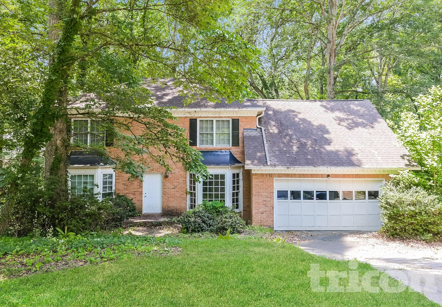325 Ridge Ct Roswell GA — Photo 1