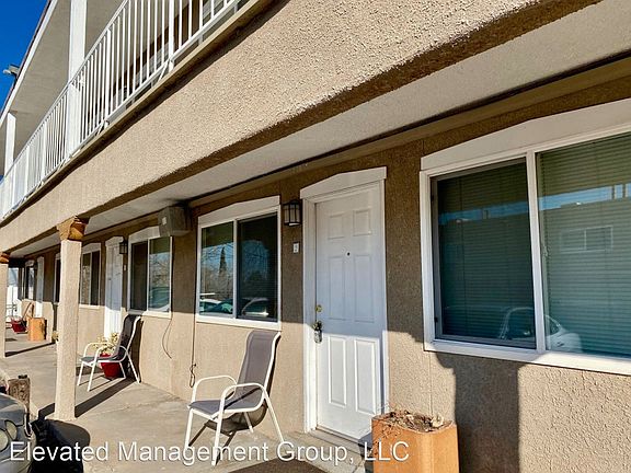 2nd image of 1701 Girard Blvd SE APT 1