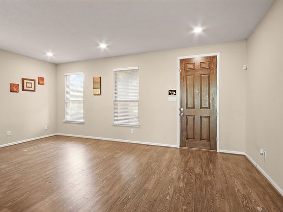 4th image of 20522 Heath House Dr