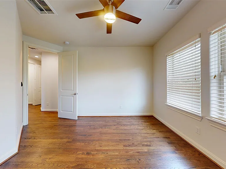 1708 Upland Lakes — Photo 34