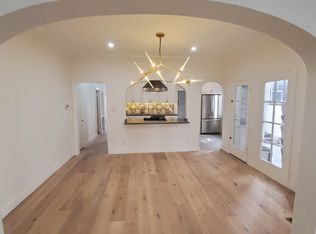 137 N Sycamore Ave #1, Los Angeles, CA 90036