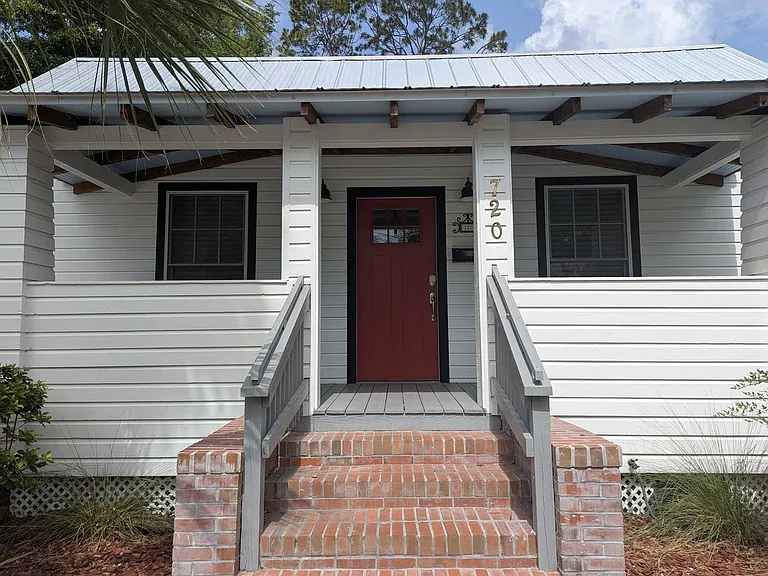720 NW 3rd St — Photo 48