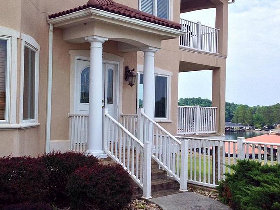 2nd image of 1068 La Casa Ct