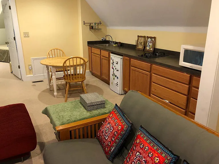 3rd floor suite