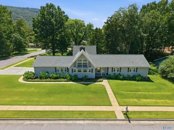 2520 Galahad Dr SE, Huntsville, AL 35803
