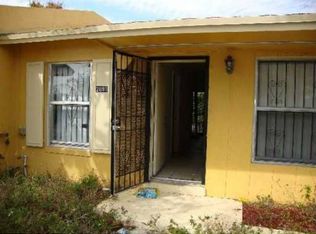 2891 NW 195th St, Miami Gardens, FL 33056