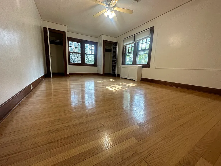 325 Bogert Ave — Photo 30