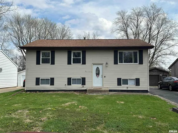 328 Parkview Dr, Rochester, IL 62563