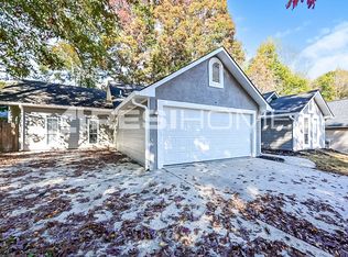 7061 Hazelwood Dr, Jonesboro, GA