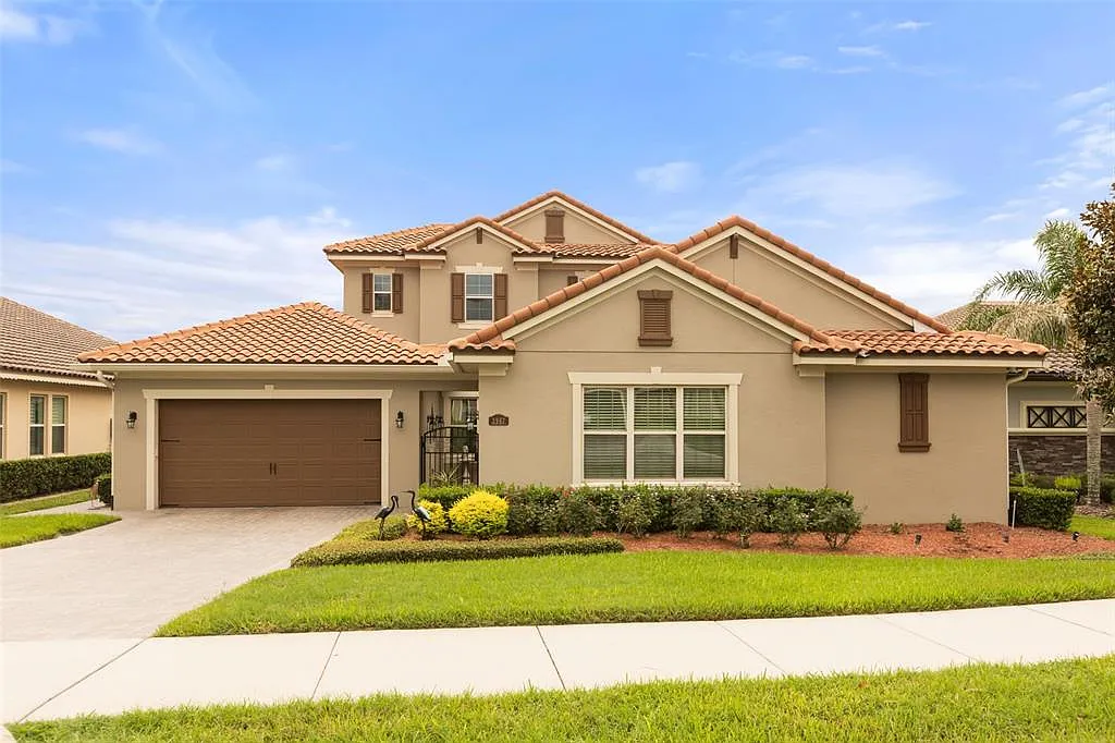 4 bed, 6.5 bath, 3832 sqft, $7,500 — Photo 2