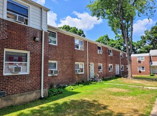 44 Iozia Ter #B, Elmwood Park, NJ 07407