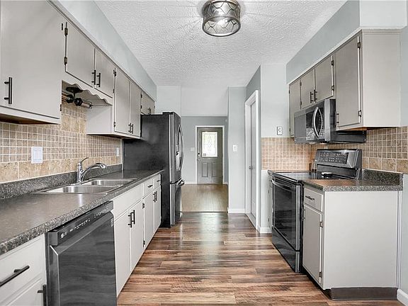 4th image of 7536 Dornock Dr
