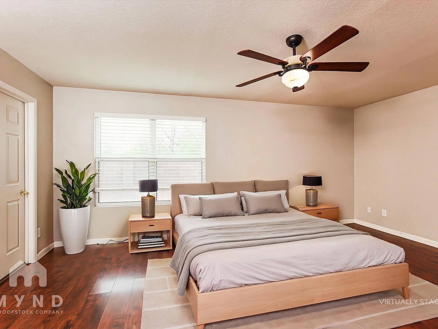 4 bed, 2.0 bath, 2045 sqft, $1,895 — Photo 3