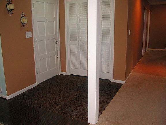 4th image of 1004 NW Woodlynne Dr