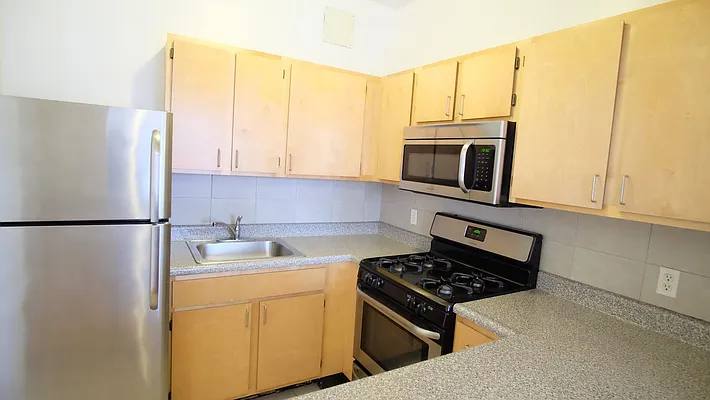 Rented by Link NY Realty | media 15