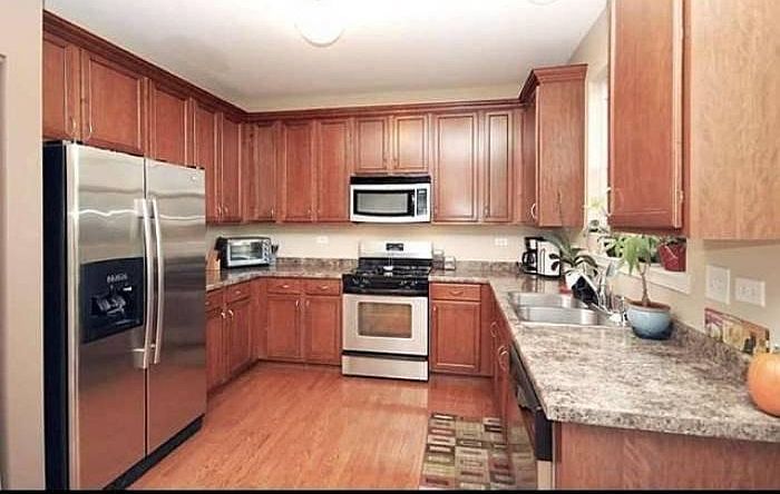 42in maple cabinets with