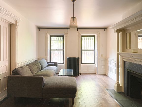 3rd image of 811 Halsey St #1