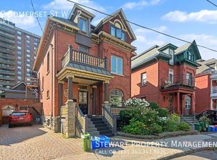 12 Somerset St W #2, Ottawa, ON K2P 0H4