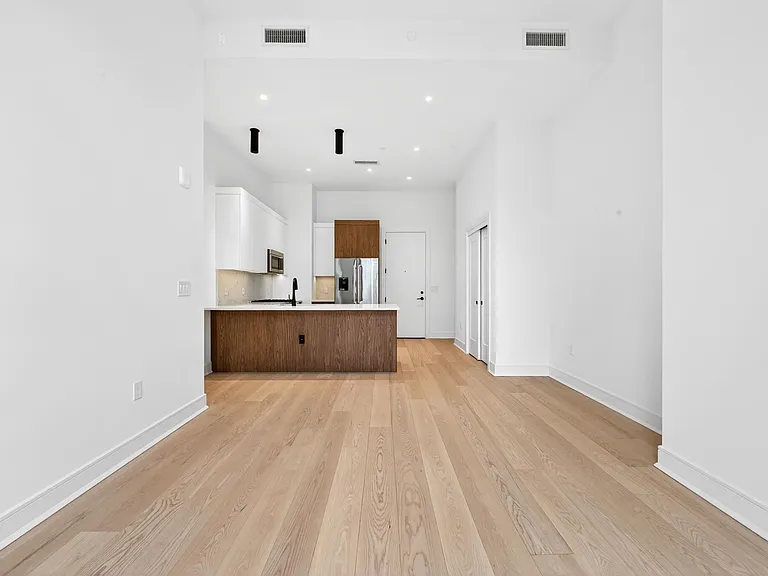 38 Jackson St #315 — Photo 11