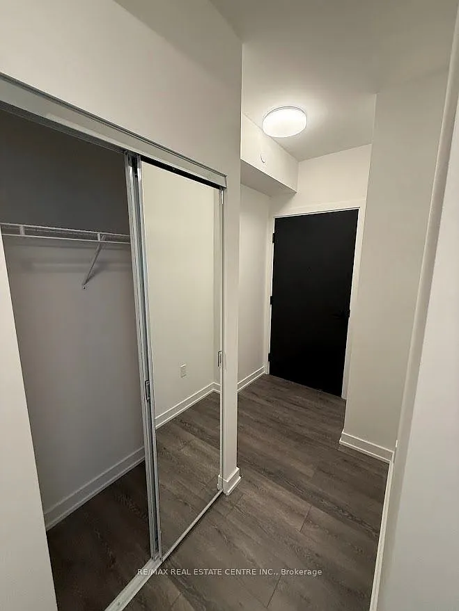 1 bed, $2,100 — Photo 2