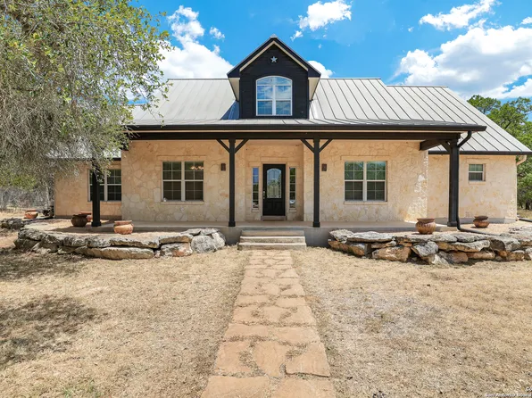 594 BUCKHORN TRAIL, Pipe Creek, TX 78063