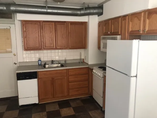 7012 Forsyth Blvd, Saint Louis, MO