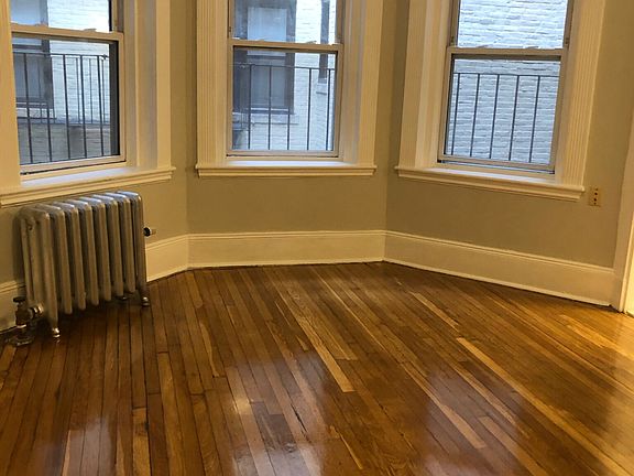 3rd image of 37 Hemenway St