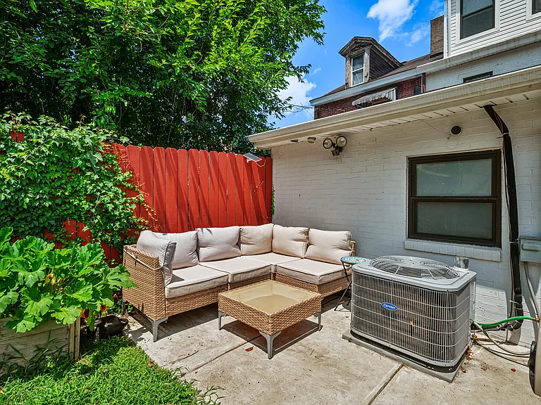 4812 Dearborn St — Photo 21