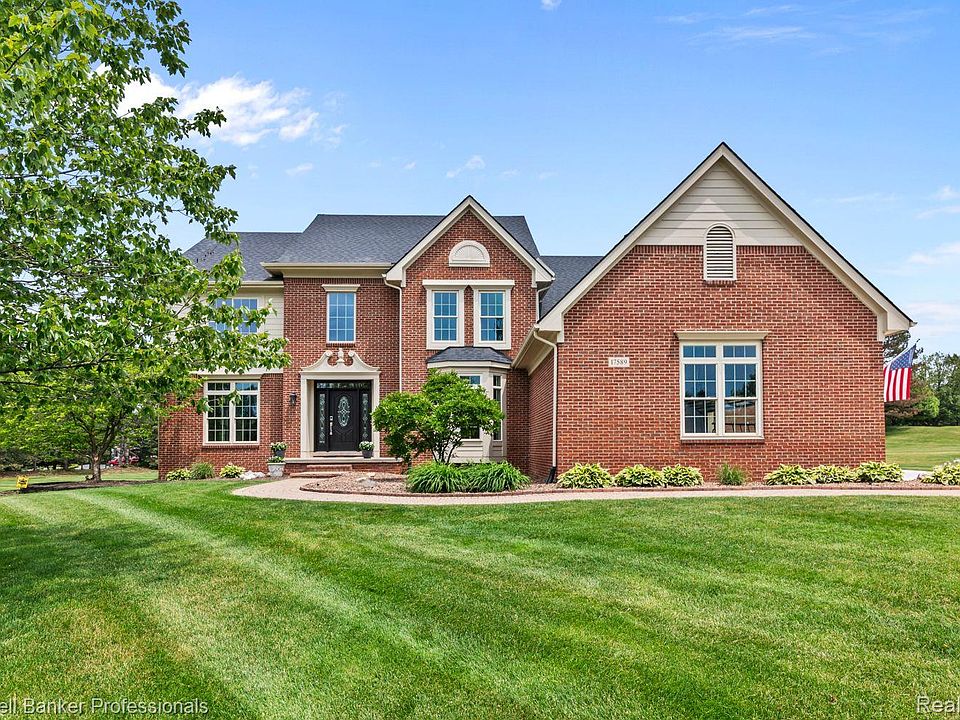 1st image of 17589 Rolling Woods Cir