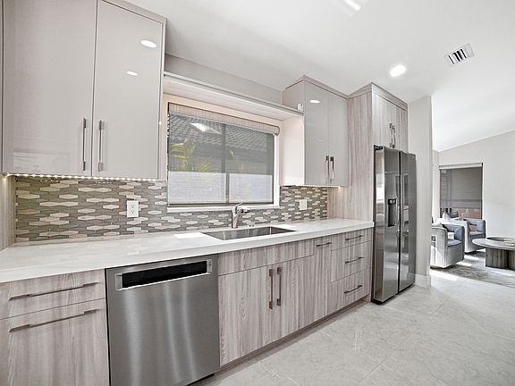 5th image of 10861 White Aspen Lane