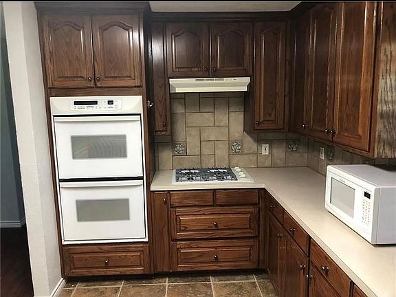 4th image of 507 Kinney Dr