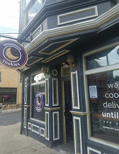Insomnia Cookies