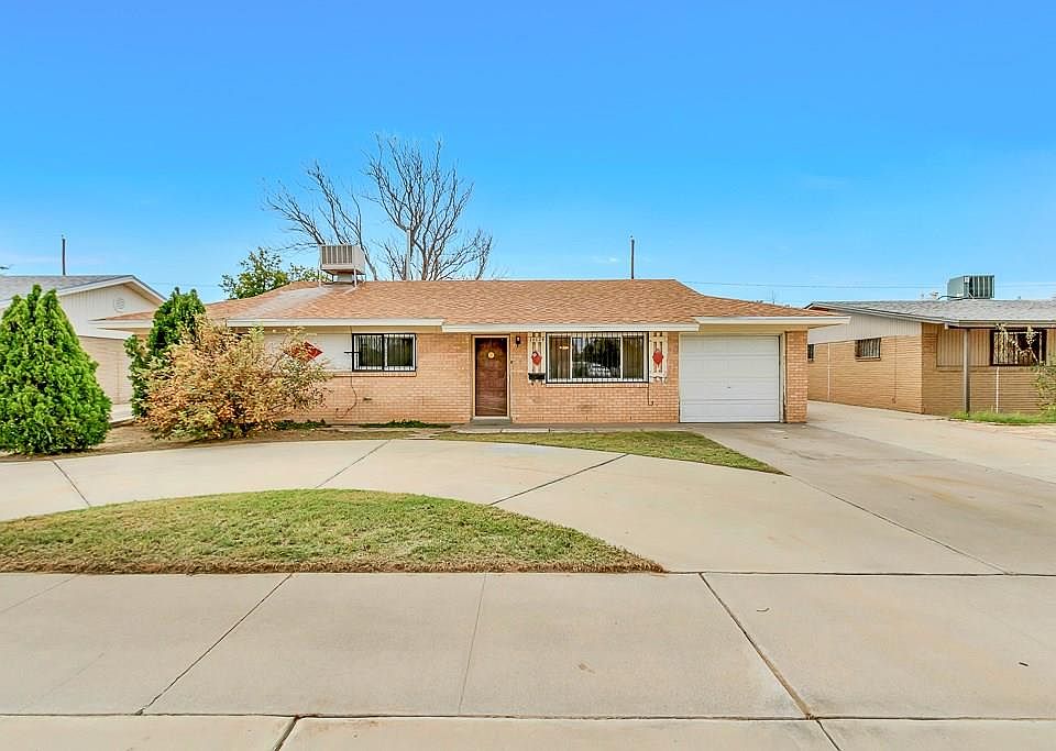 1st image of 10124 Chezelle Dr