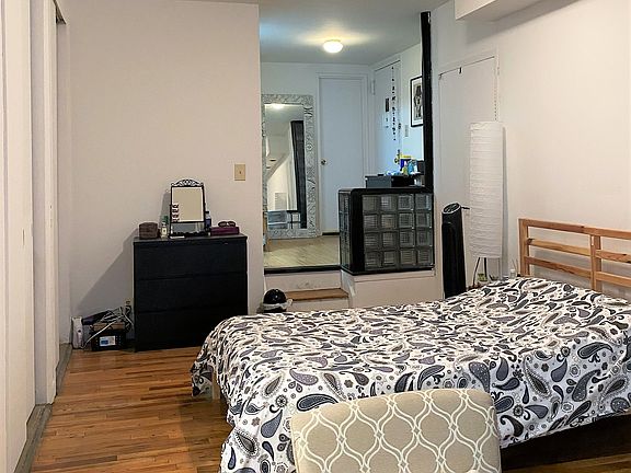 4th image of 65 E 11th St APT 7B