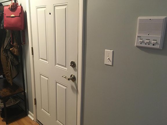 3rd image of 5128 S Dorchester Ave #2