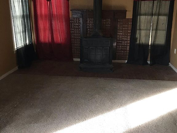 3rd image of 1200 W 22nd St