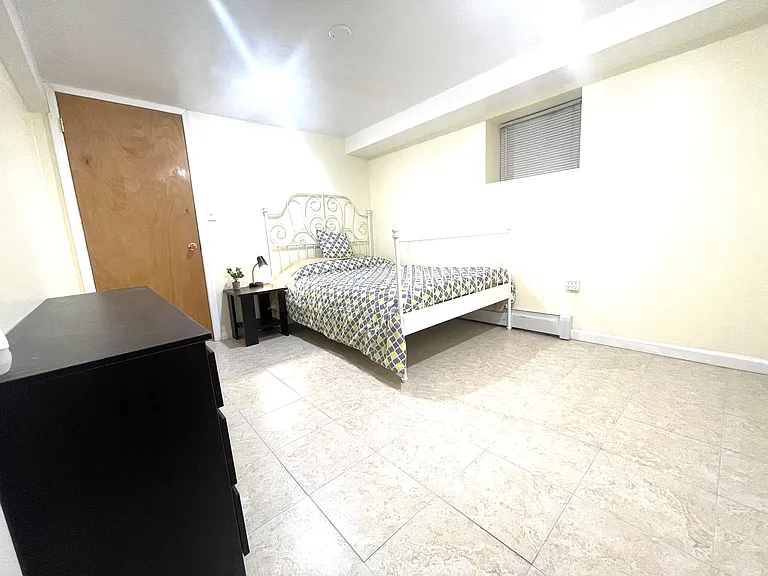 91 Garrison Ave #C — Photo 17