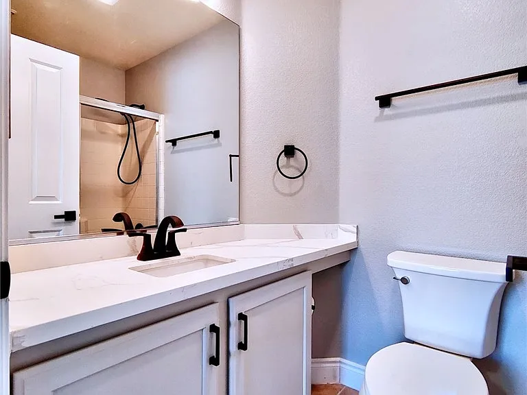 8401 Tiger Woods Ave — Photo 23